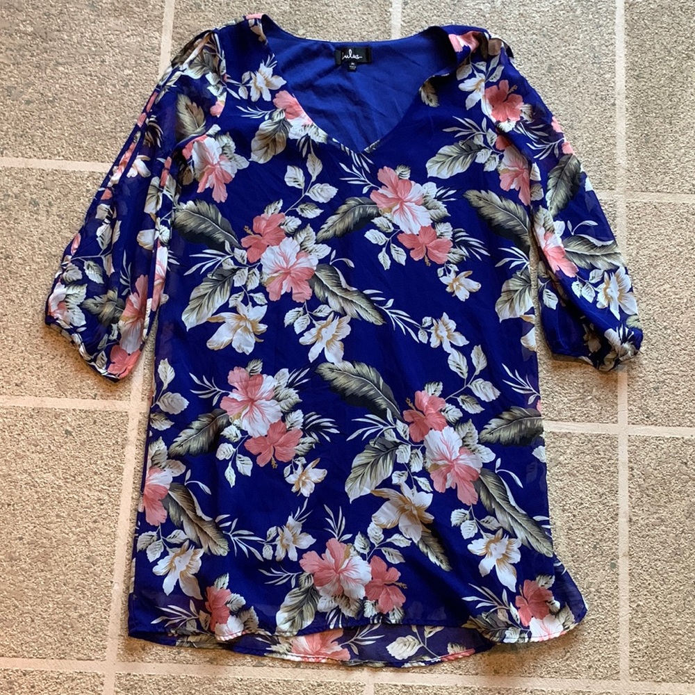 Women’s Lulus Floral V-neck Sheer Cutout Sleeve Mini Modest Semi Formal Dress M